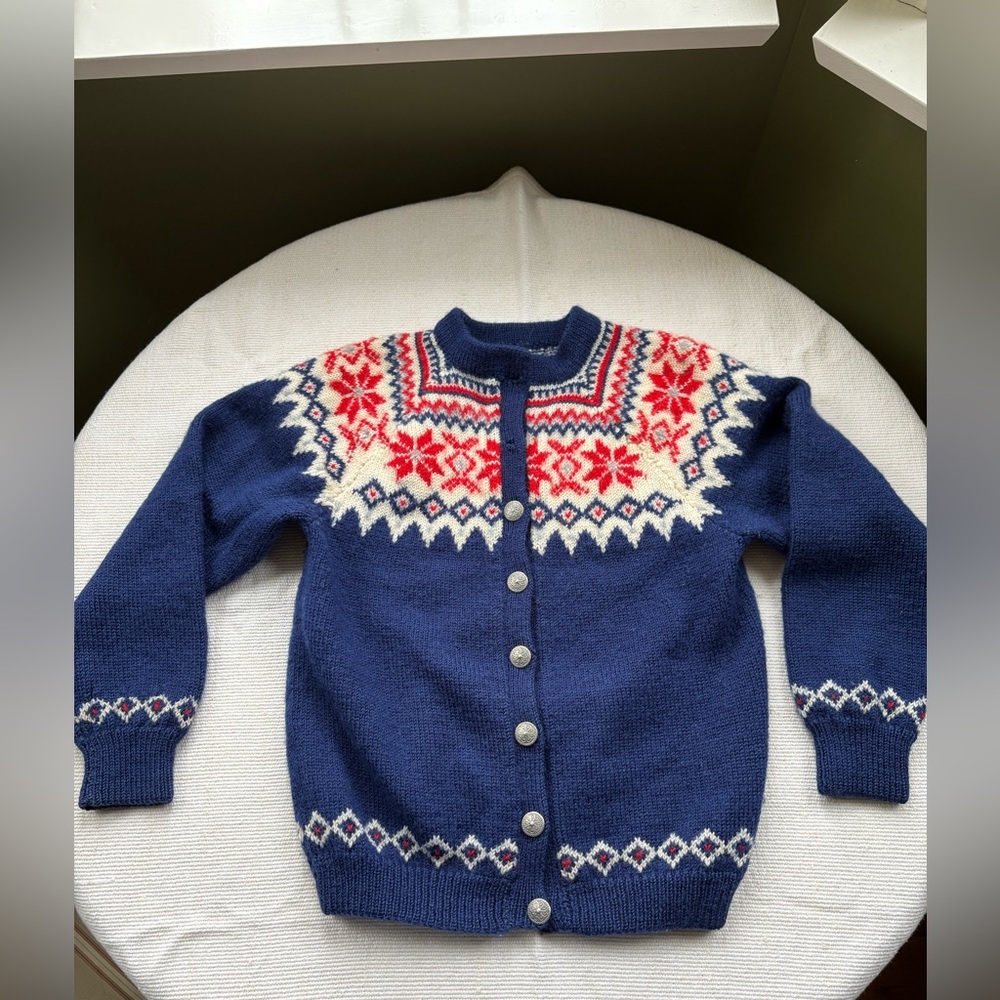 Vintage Norwegian Wool Sweater Handmade by O. Allers Nilsson.